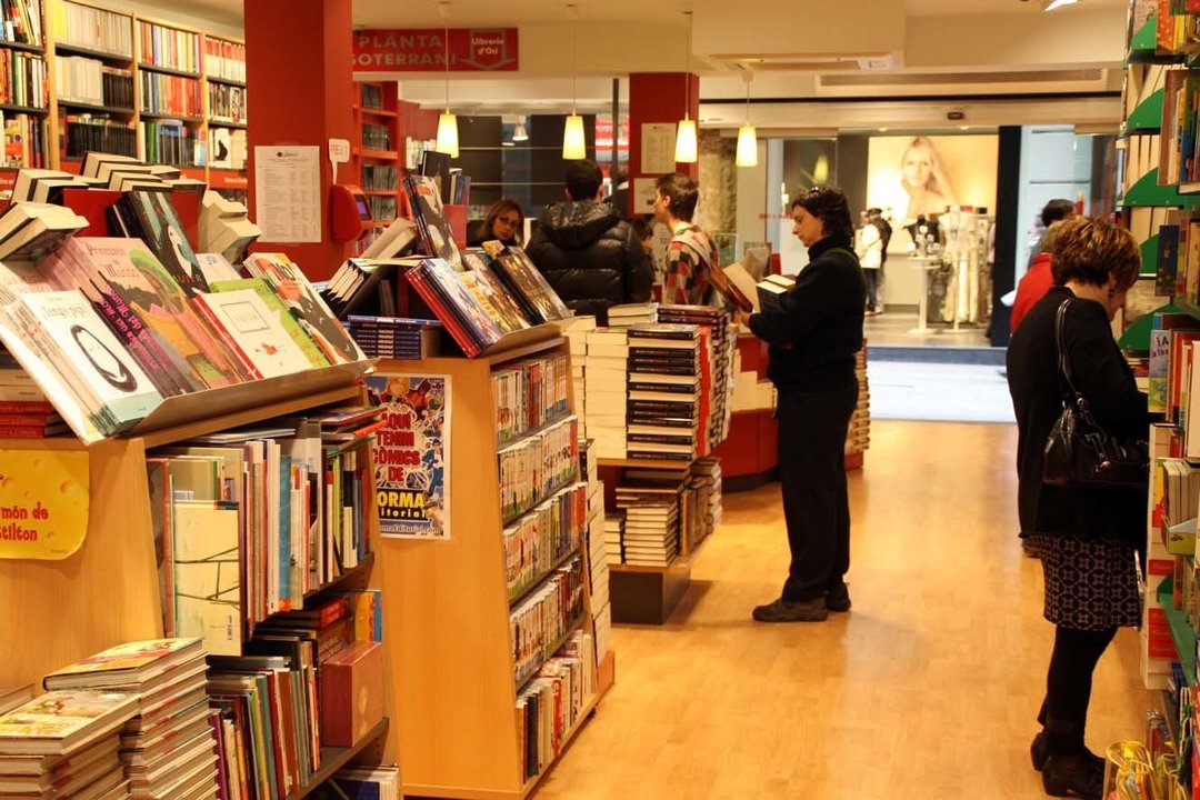 L'interior de la llibreria Caselles. Foto: ACN