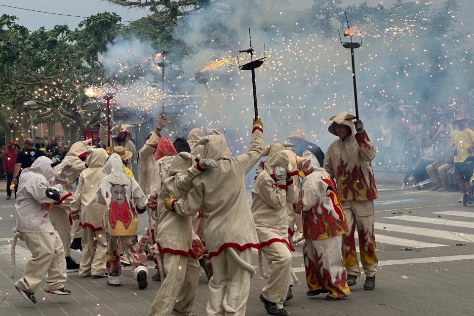 Imatge dels correfocs a les Borges Blanques. Foto Ajuntament de les Borges Blanques