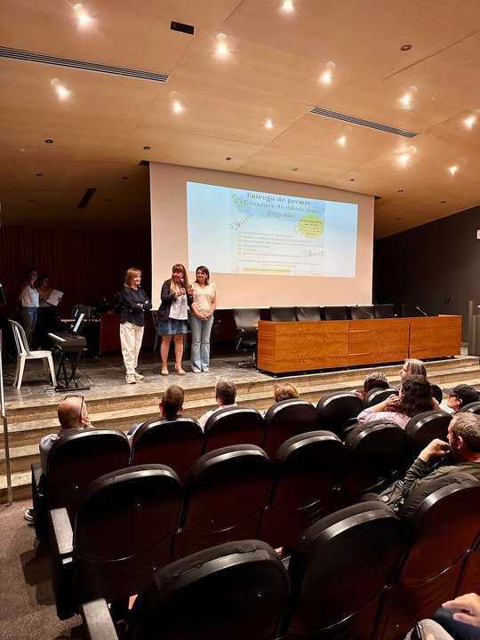 Imatge de la presntació del concurs artístic Tapa d’agenda. Cedia per la Paeria de Balaguer